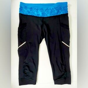 Lululemon Size XS/S (no size on item) Pull On Capri Athletic Pant black/blue